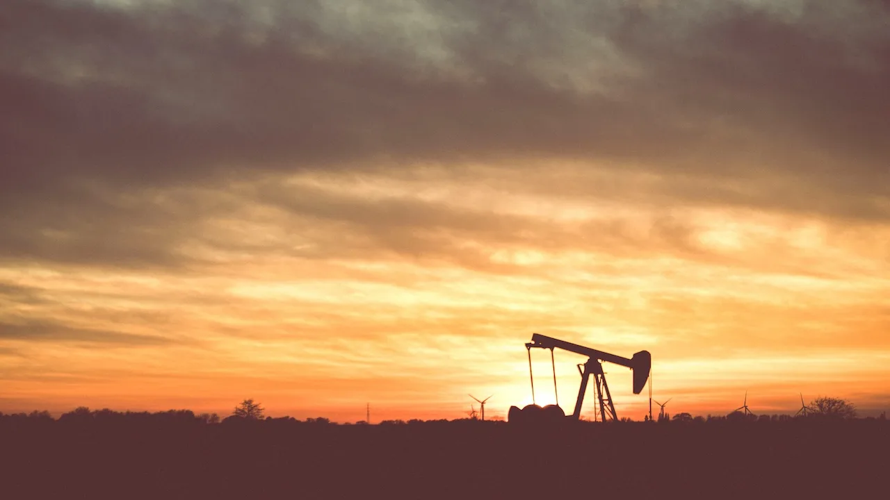 Cased Hole vs Open Hole Logging: Key Differences Explained