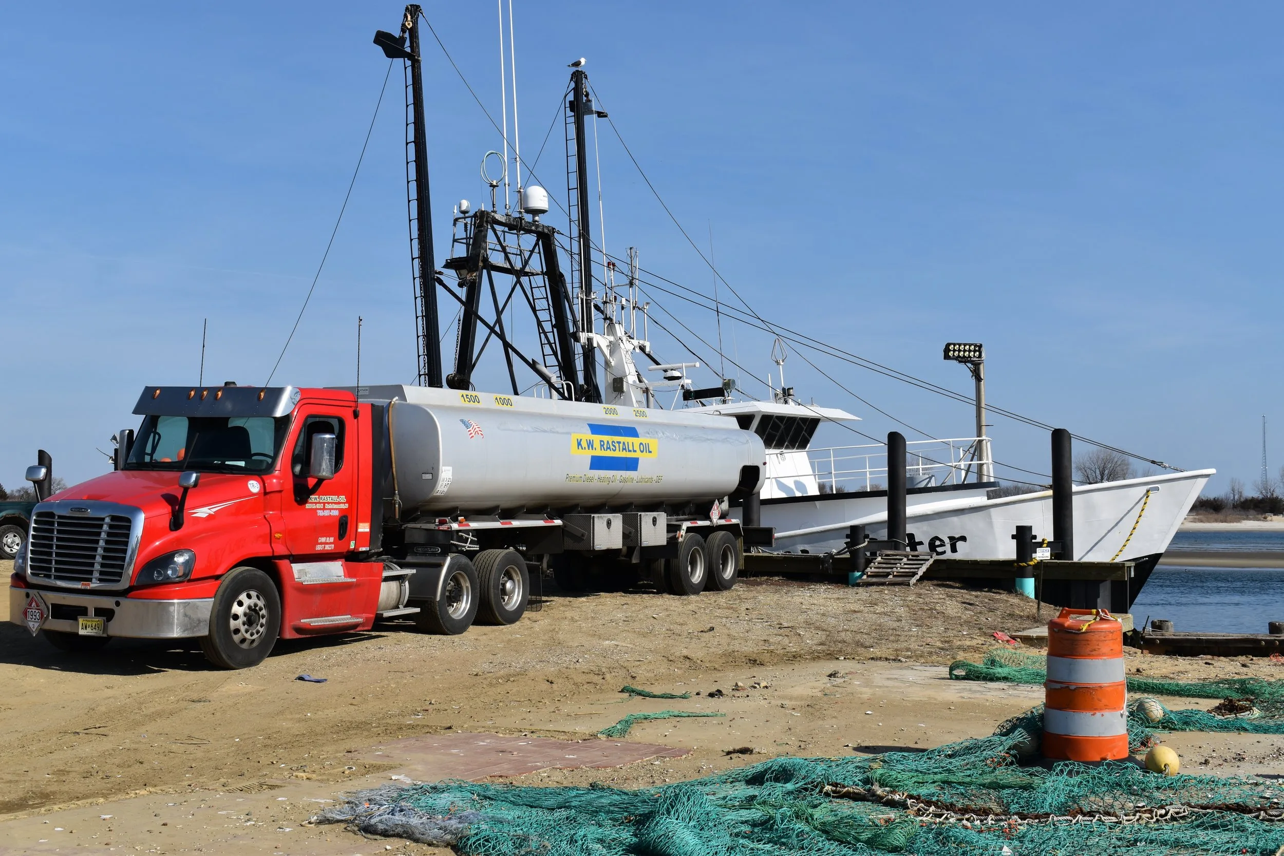 How Much Do Marine Fuel Services Cost? Key Factors Explained