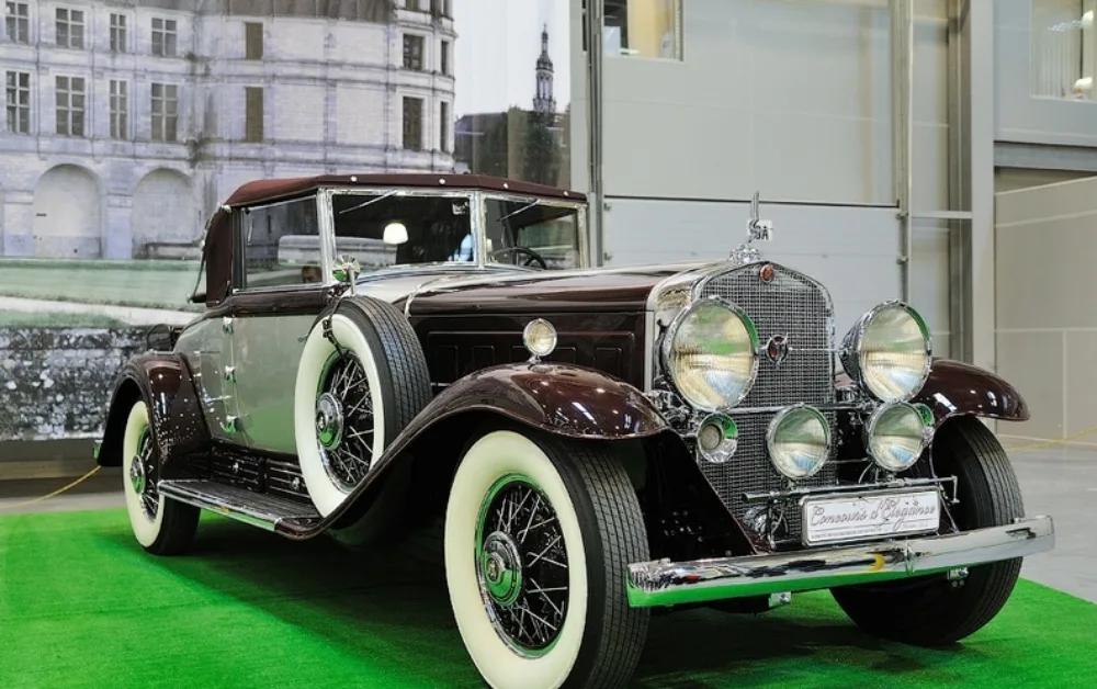 Give Your Vintage Car a Fresh Look With Classic Car Glass