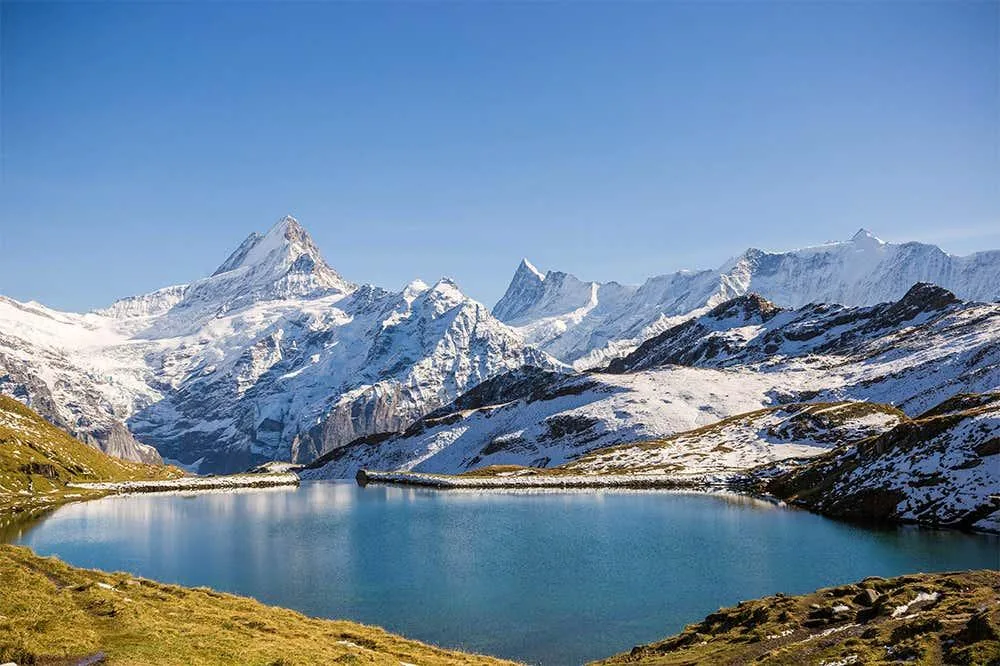 Where Can You Find Switzerland’s Most Beautiful Lakeside Escapes?
