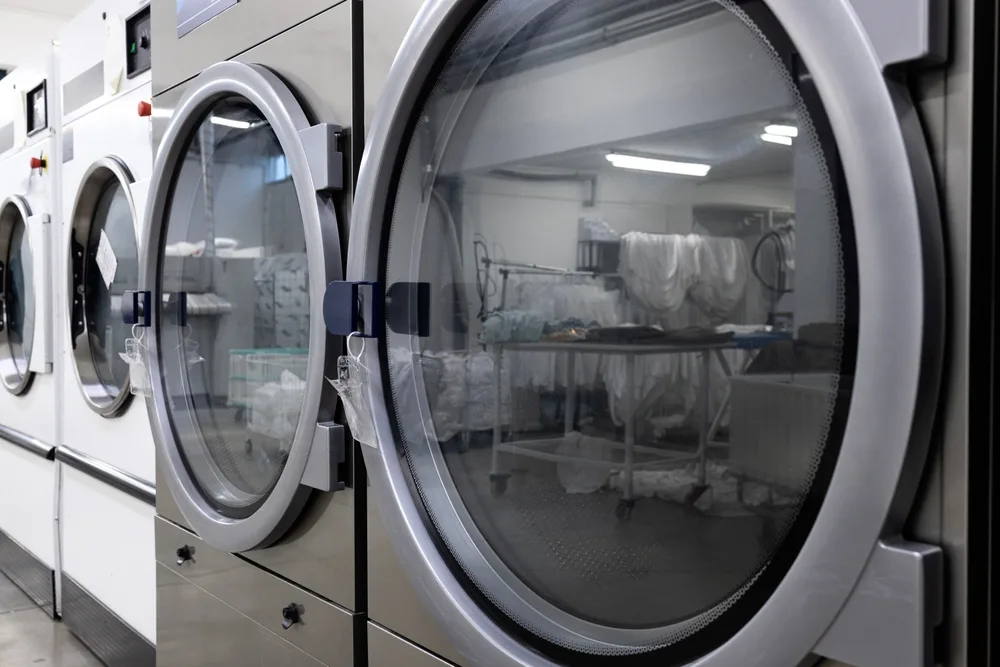 Benefits of Using Commercial Laundry Services in the Restaurant Industry