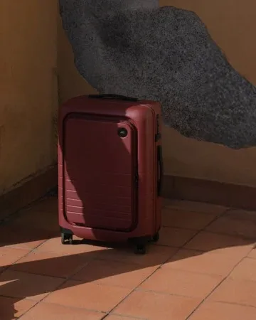 Monos Carry-On Pro Plus wins the 2026 Forbes Vetted Product Award for “Best Hardside Luggage”