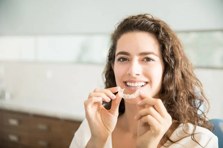 Why Are More Adults Choosing Invisible Braces Over Traditional Metal Braces?