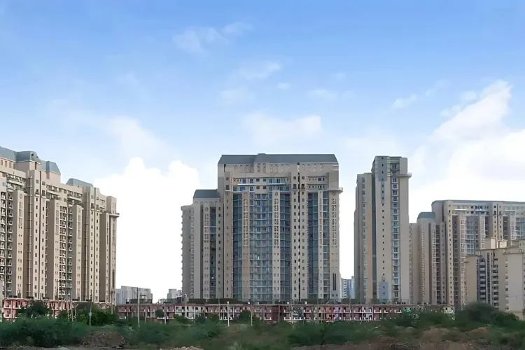 Why the Golf Course Location Makes DLF The Aralias Irreplaceable