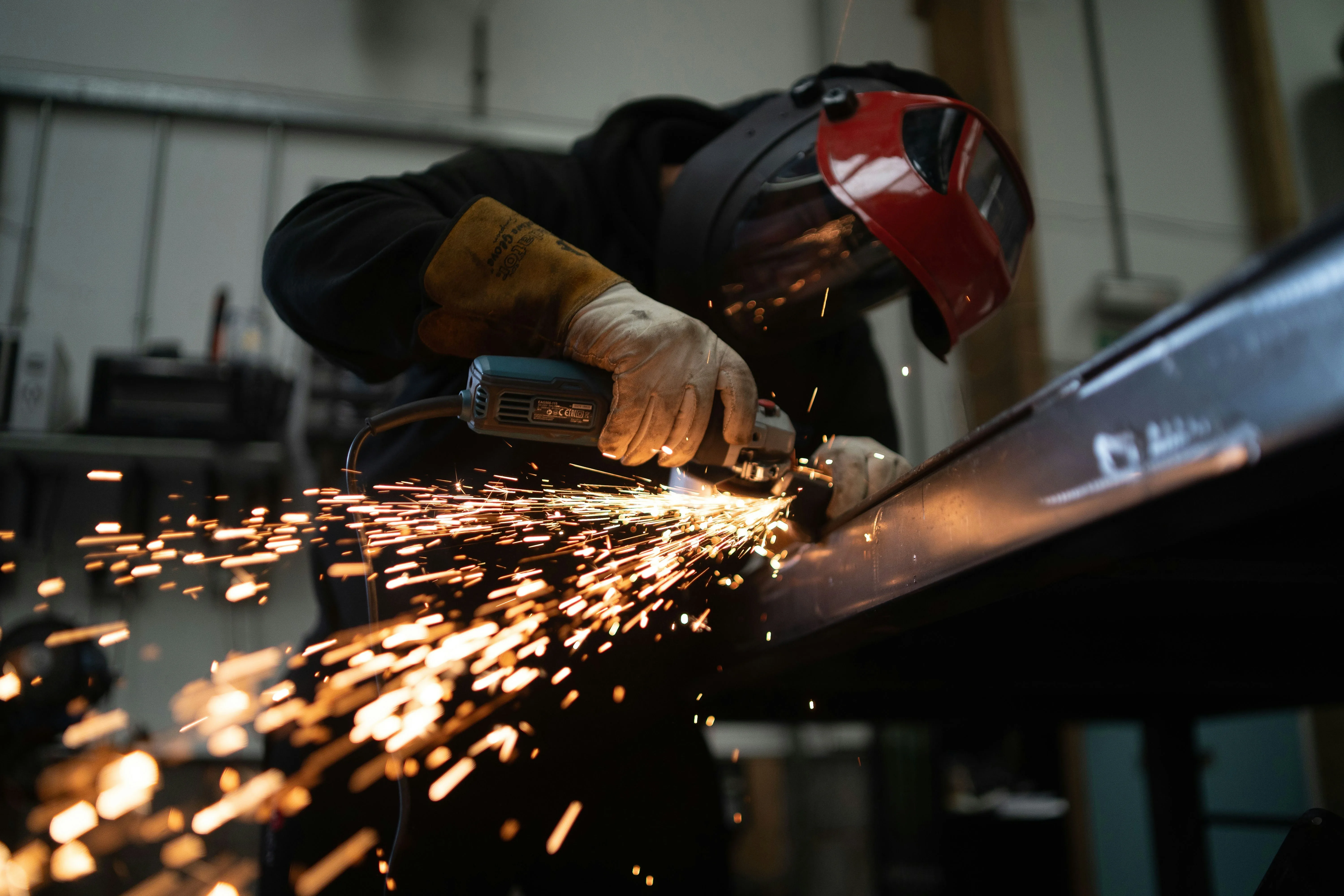 How VR Manufacturing Training Transforms Production Line Safety