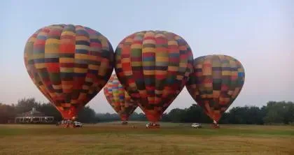 African Travel Guide to Experiencing the Magic of Hot Air Balloon Adventures in South Africa