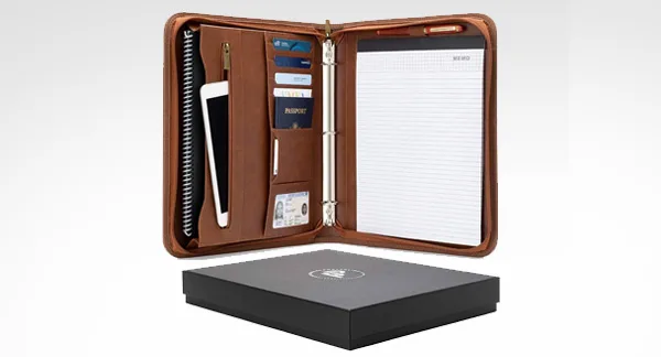 Premium Corporate Gifts for IT Executives in Dubai: Luxury Branded Gifts for Technology Leaders