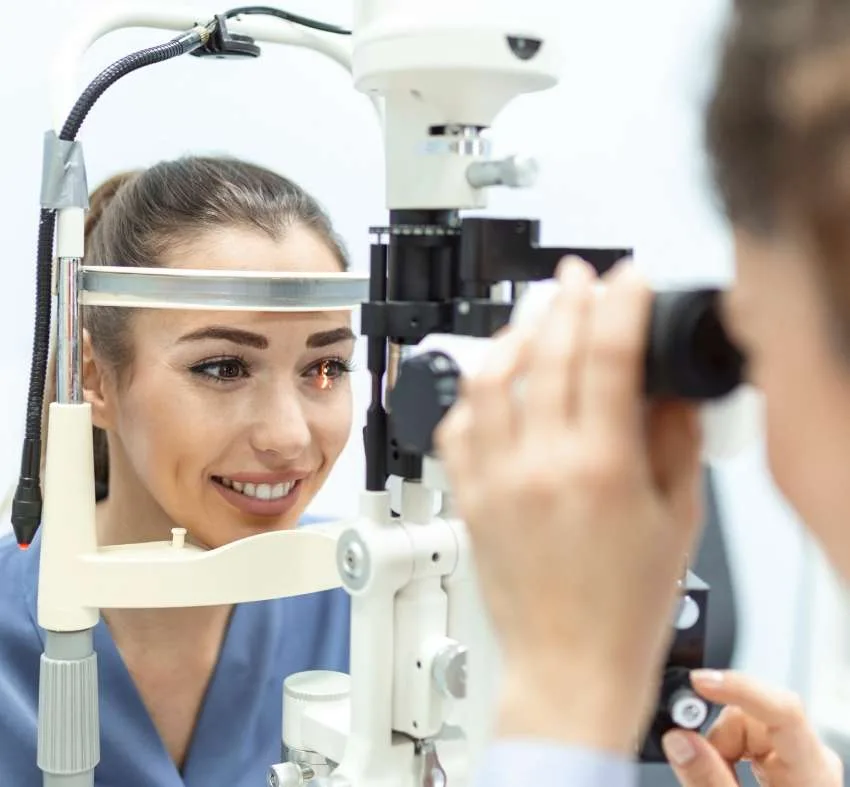 How Do You Choose the Right Eye Doctor for Your Vision Needs in Ashburn?