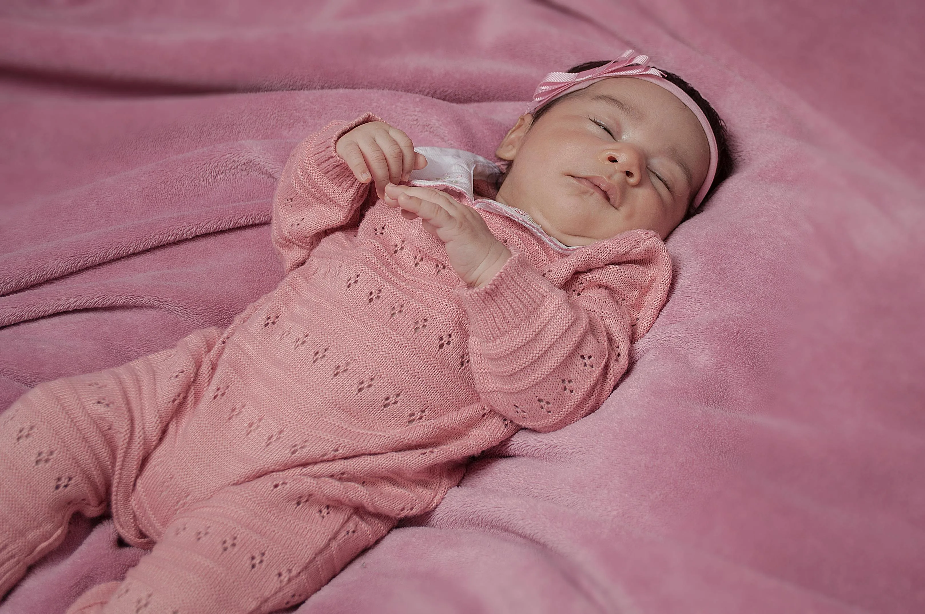 Top Benefits of Buying Jhabla Sets for Newborn Babies
