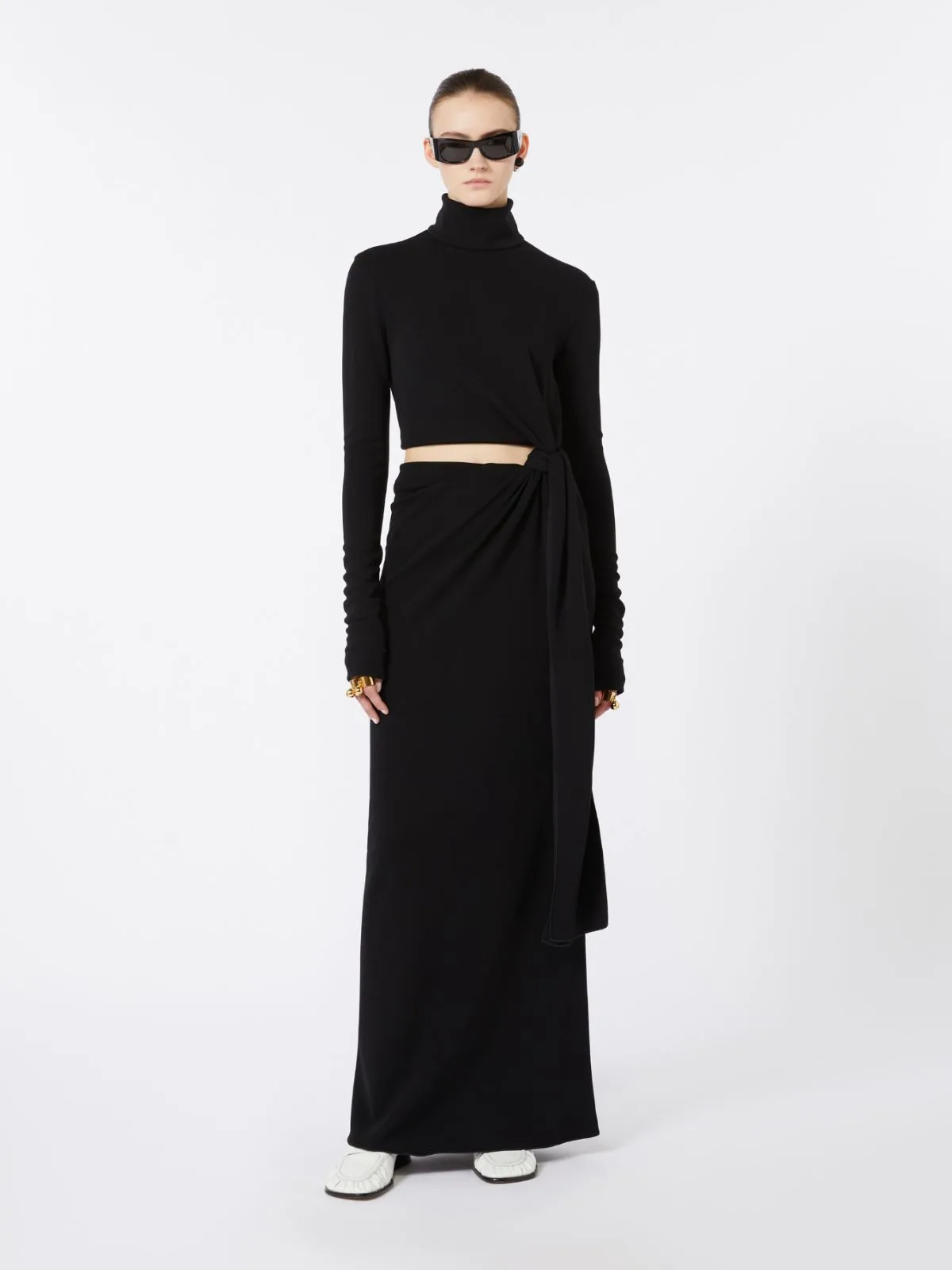 Virtual Stylist: Your Personal Fashion Expert Available Anytime, Anywhere