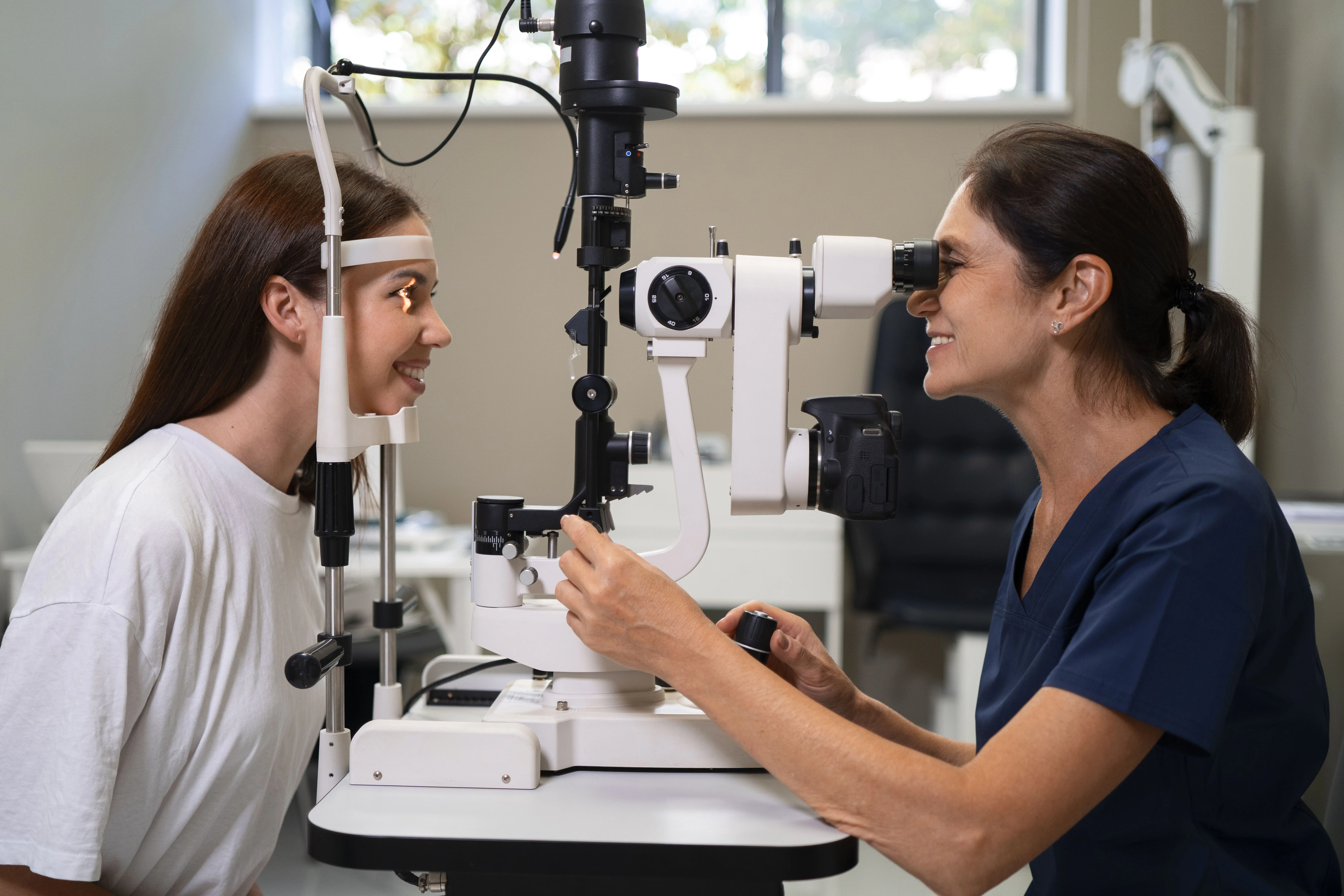 Why Feature Comparison Matters Before Purchasing Eye Imaging Technology
