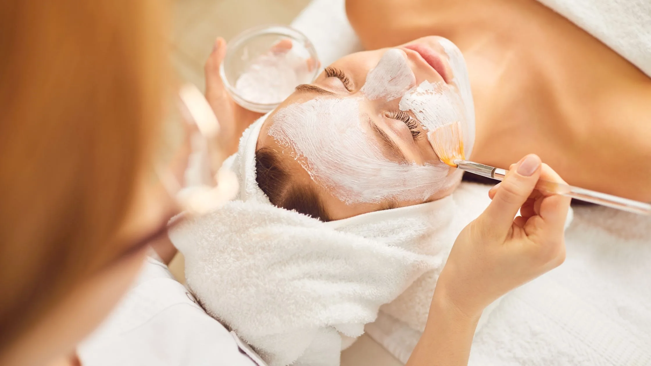 Full Face Sculpting in Delhi: What No One Tells You Before Booking a Consultation