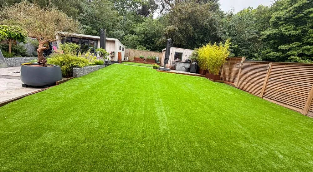 Artificial Grass in Merton: A Guide for SW19, SW20 and CR4 Homeowners