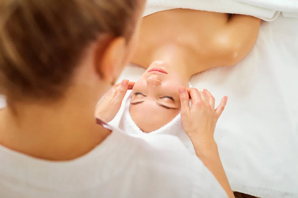 Are You Choosing the Best Home Massage in Dubai for Ultimate Relaxation?