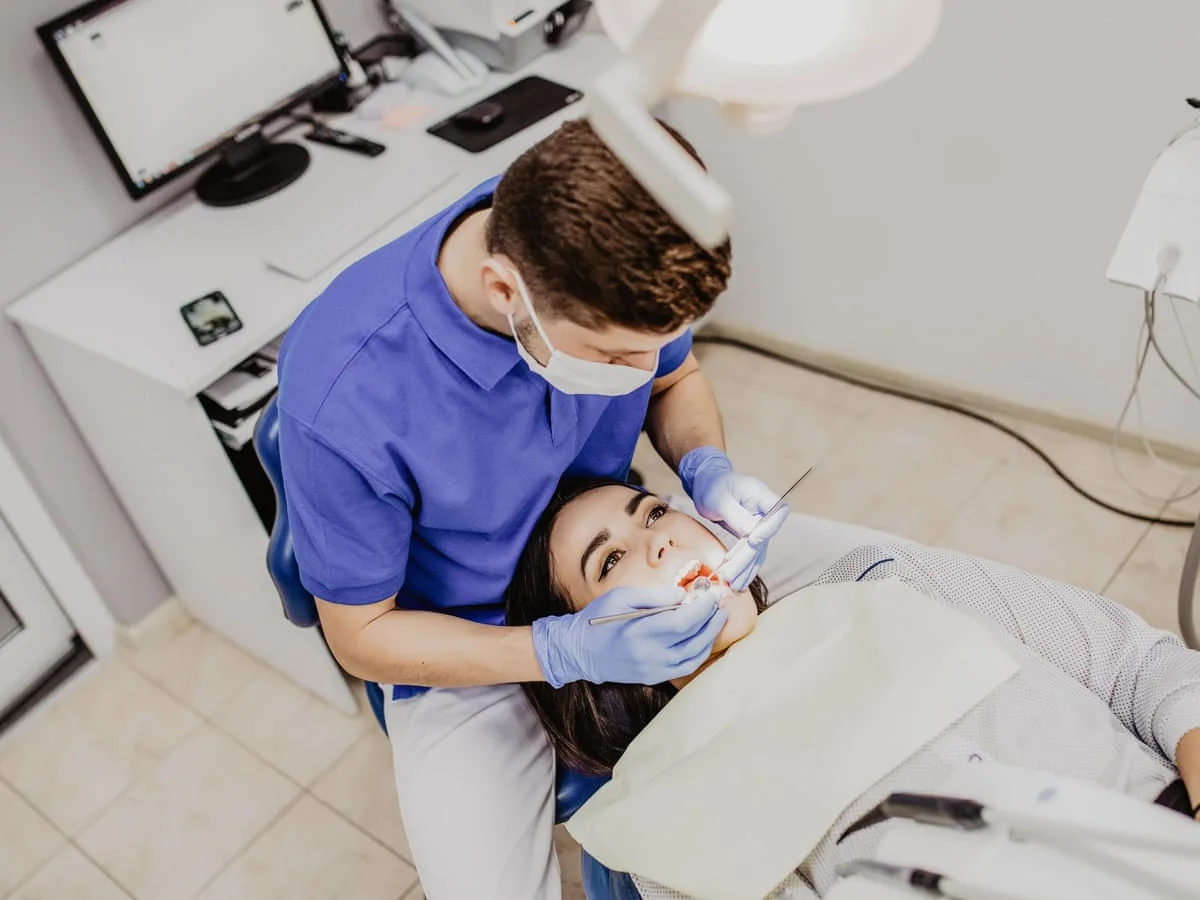 Wisdom Teeth Pain? When to Seek Expert Extractions and Emergency Dental Care in League City