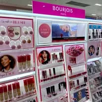 Retail Fit Out in Dubai: The Complete Guide for Store Owners, Mall Brands, and Exhibition Exhibitors