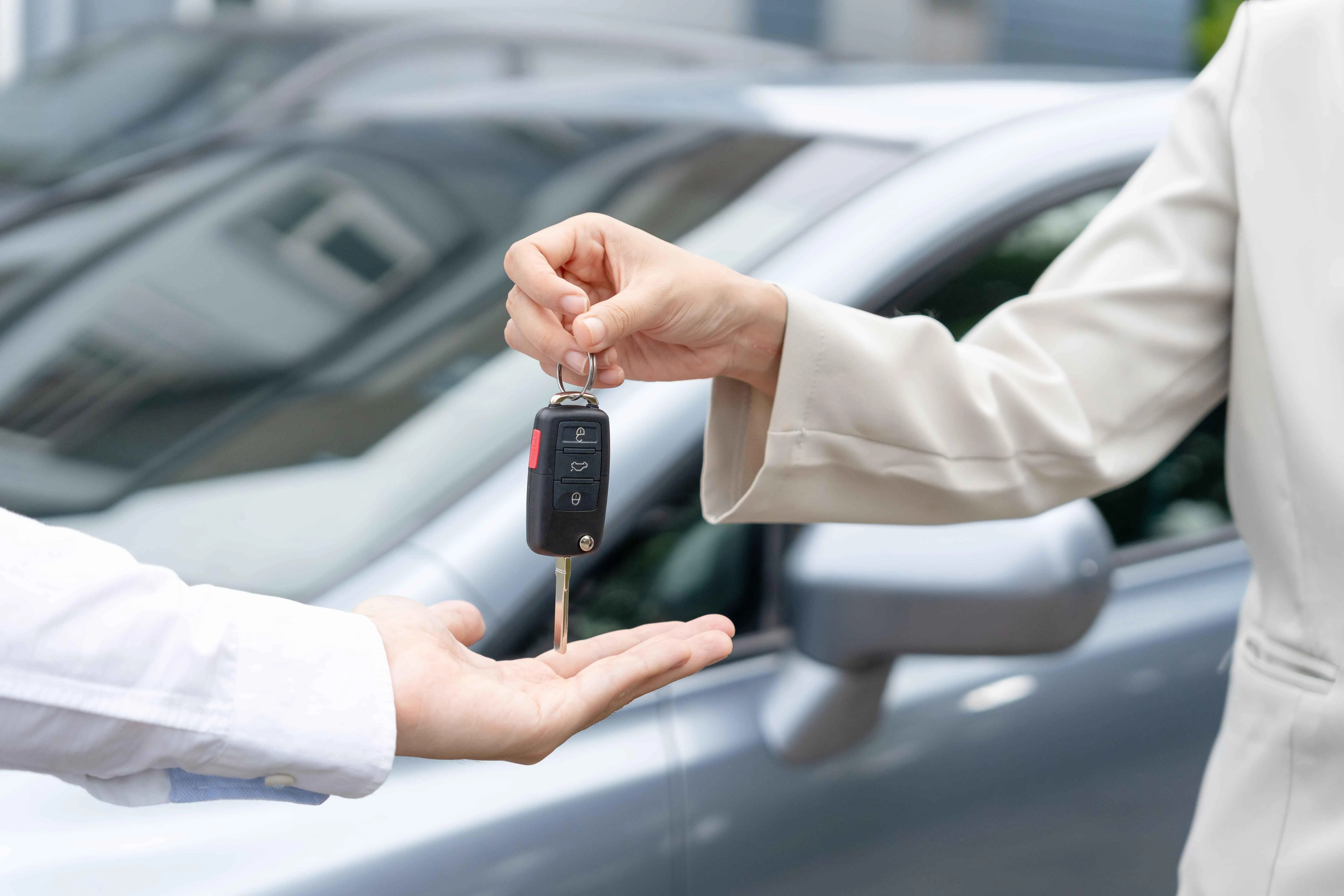 Are Electric Car Rentals Worth It in Qatar in 2026?