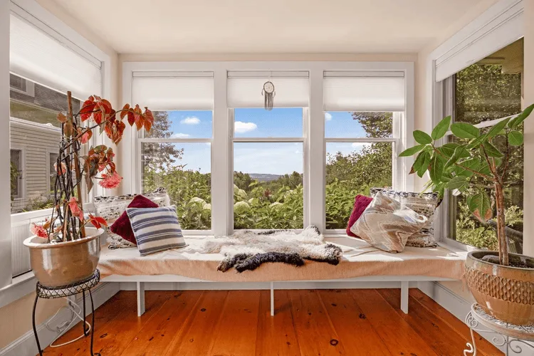 Essential Steps to Host a Retreat in Maine Without the Stress