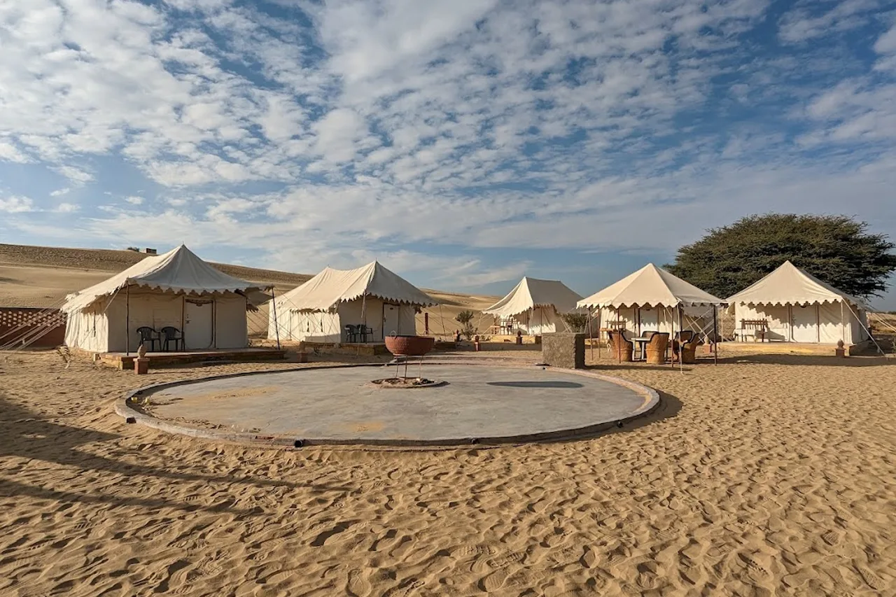 Why Desert Camping in Jaisalmer Is a Must-Have Experience for Every Traveler