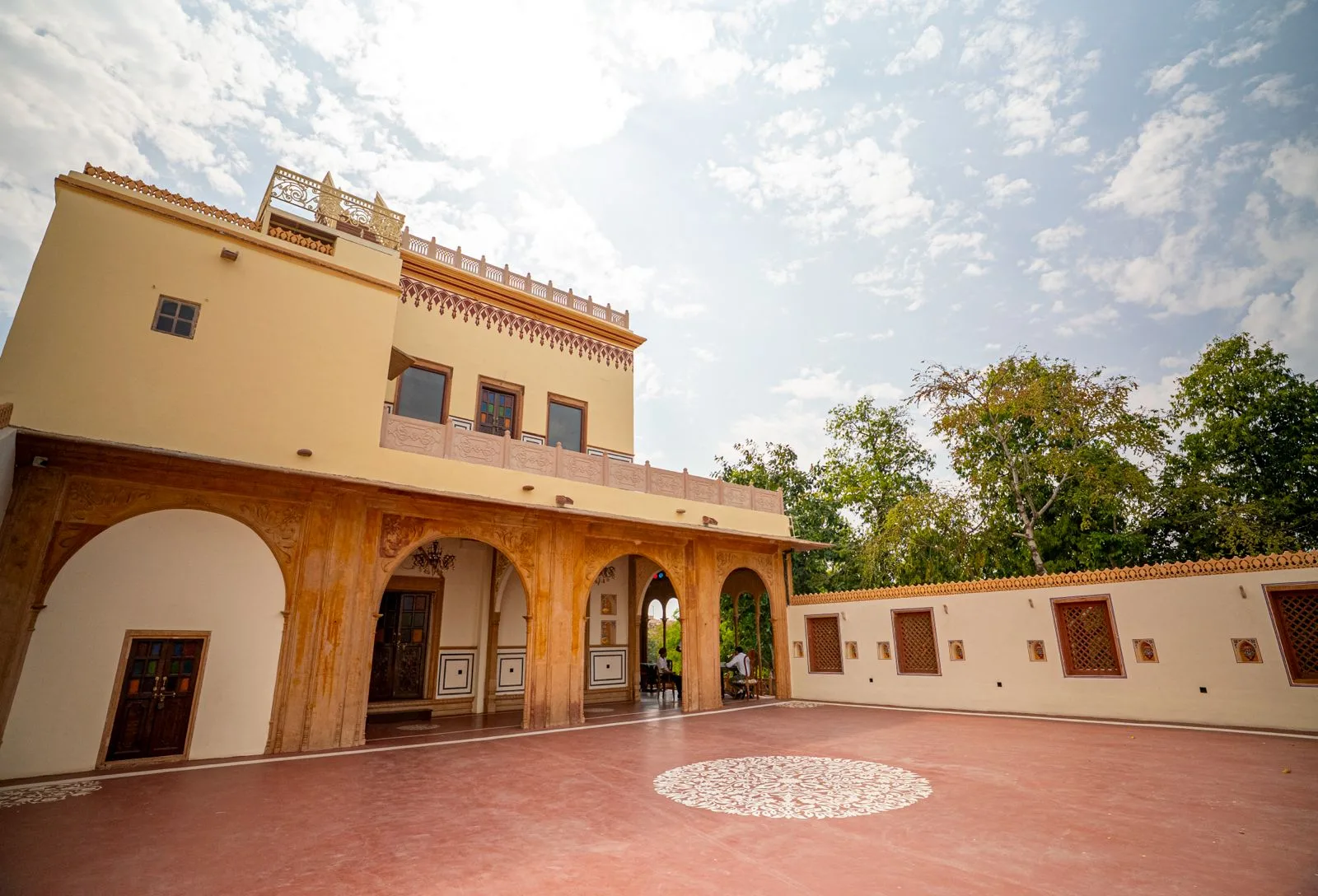 Why Townhall Restaurant is a Preferred Dining Destination in Bharatpur for Families, Tourists, and Food Lovers