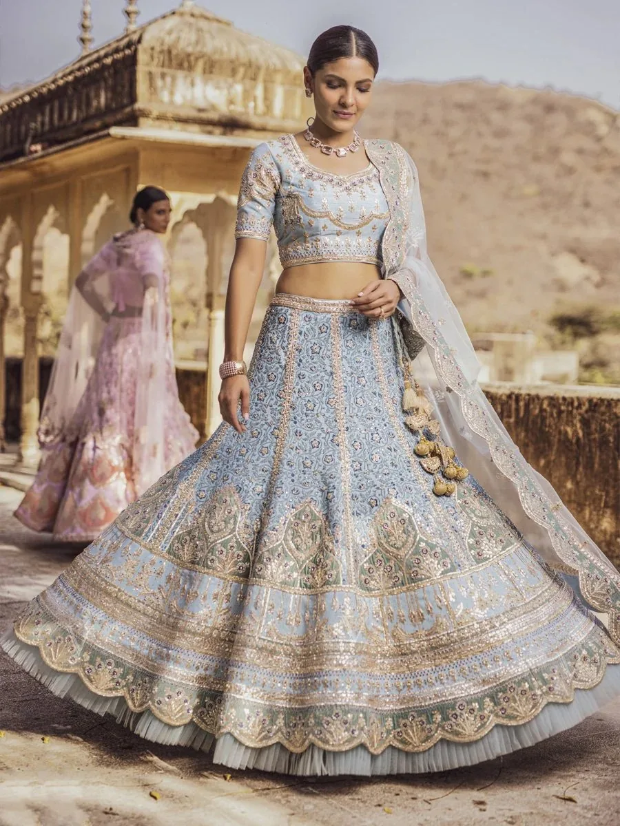 How Do You Choose the Perfect Engagement Lehenga for Your Special Day?
