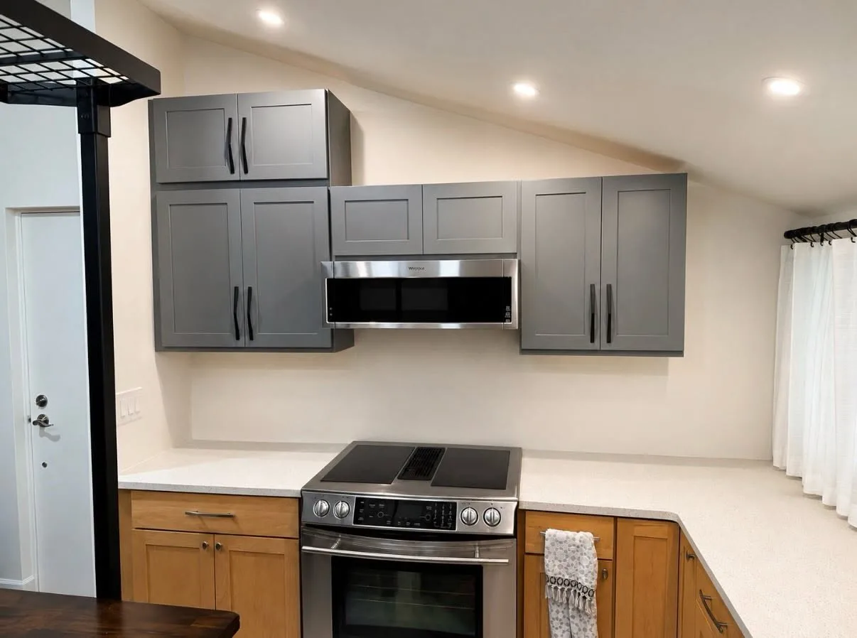 Small Kitchen Remodeling Tips to Maximize Space and Storage