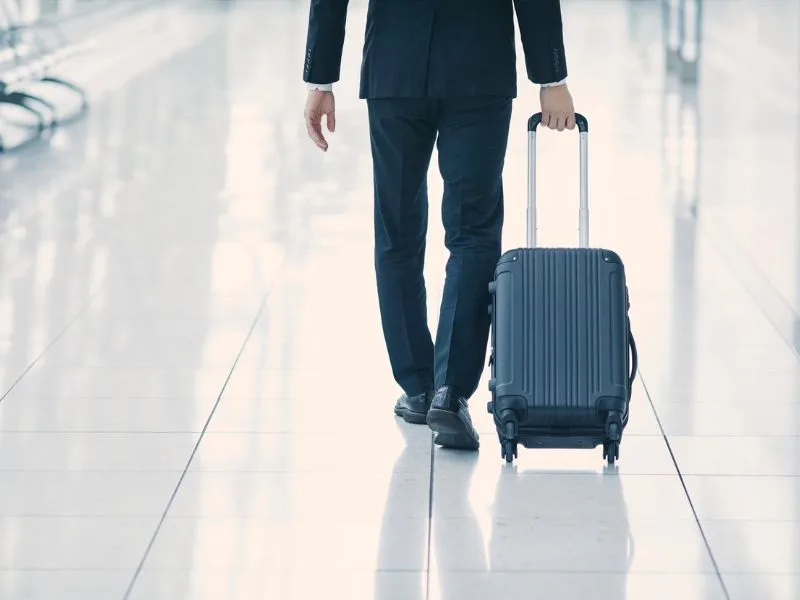 Best Overnight Delivery Service for Last-Minute Travelers: What to Know Before You Book