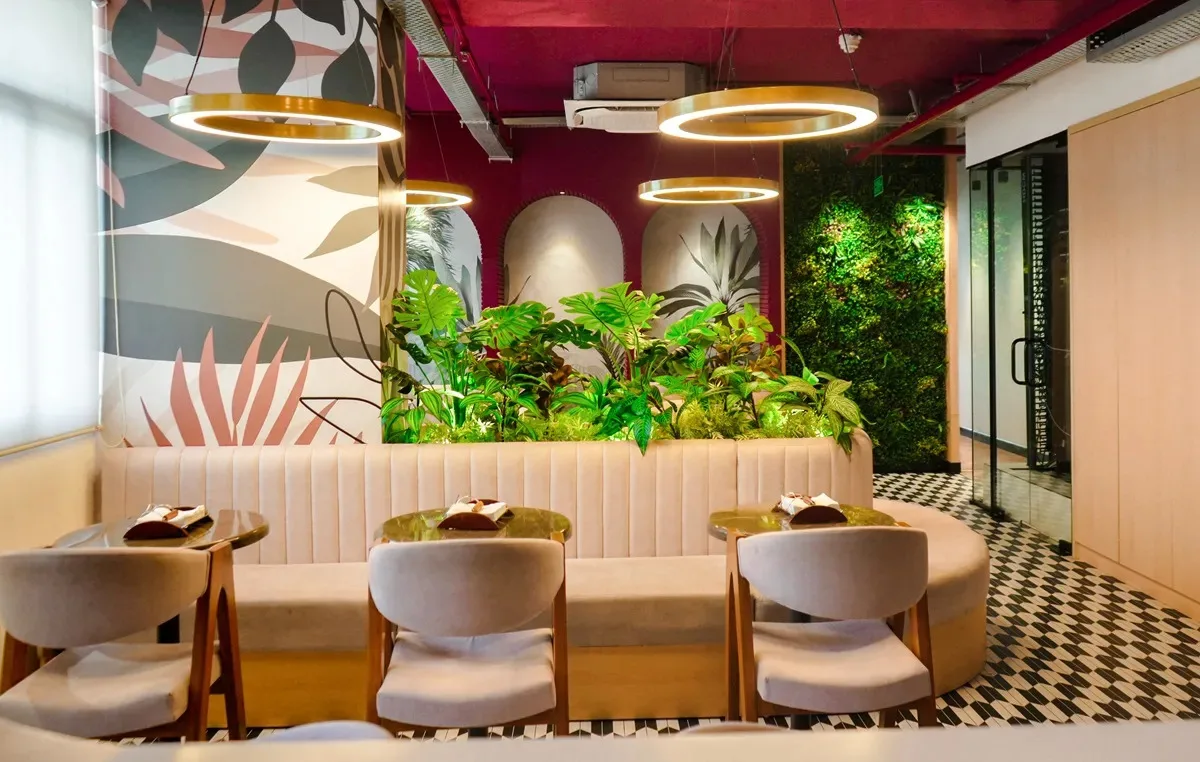 How Do I Compare Luxury Interior Designers Based on Execution Quality and Finishing?