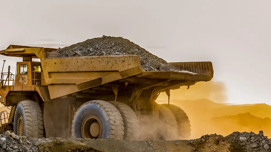 Advanced Dumper Operation: Precision Control to Minimise Construction Site Incidents