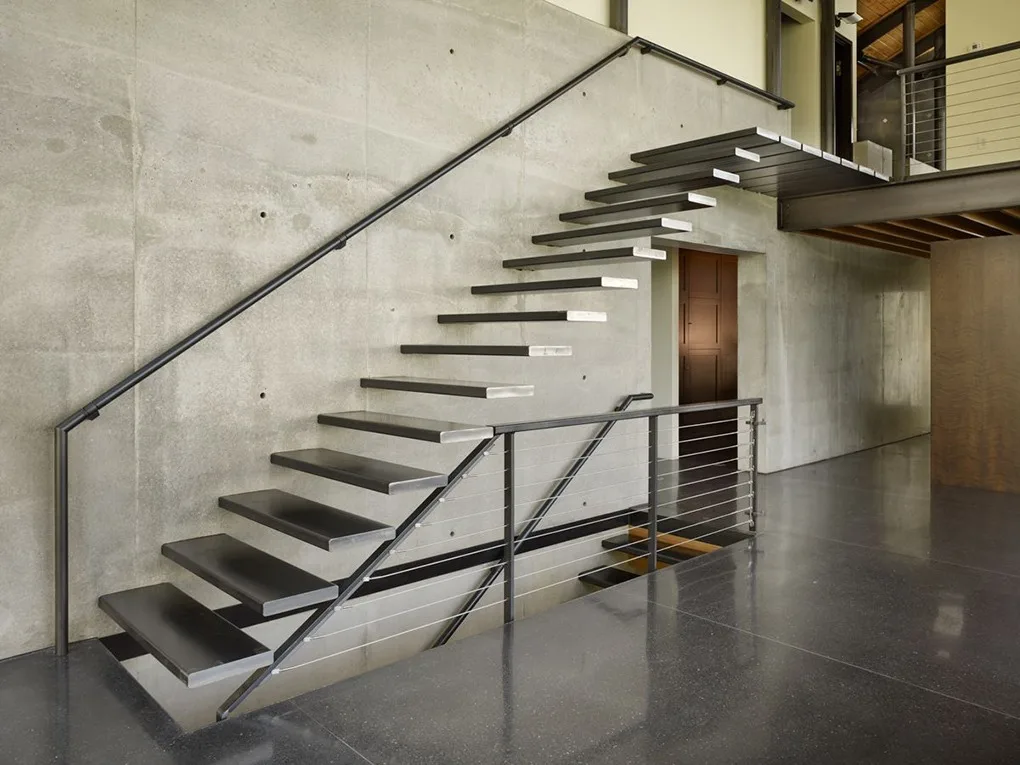 Bring Fresh Style Outside Using Exterior Steel Stairs
