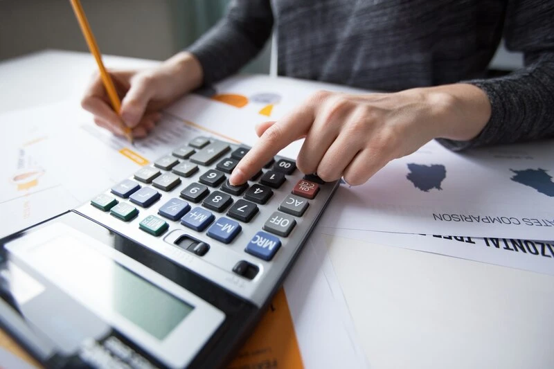 How to Start a Successful Career in Bookkeeping Services
