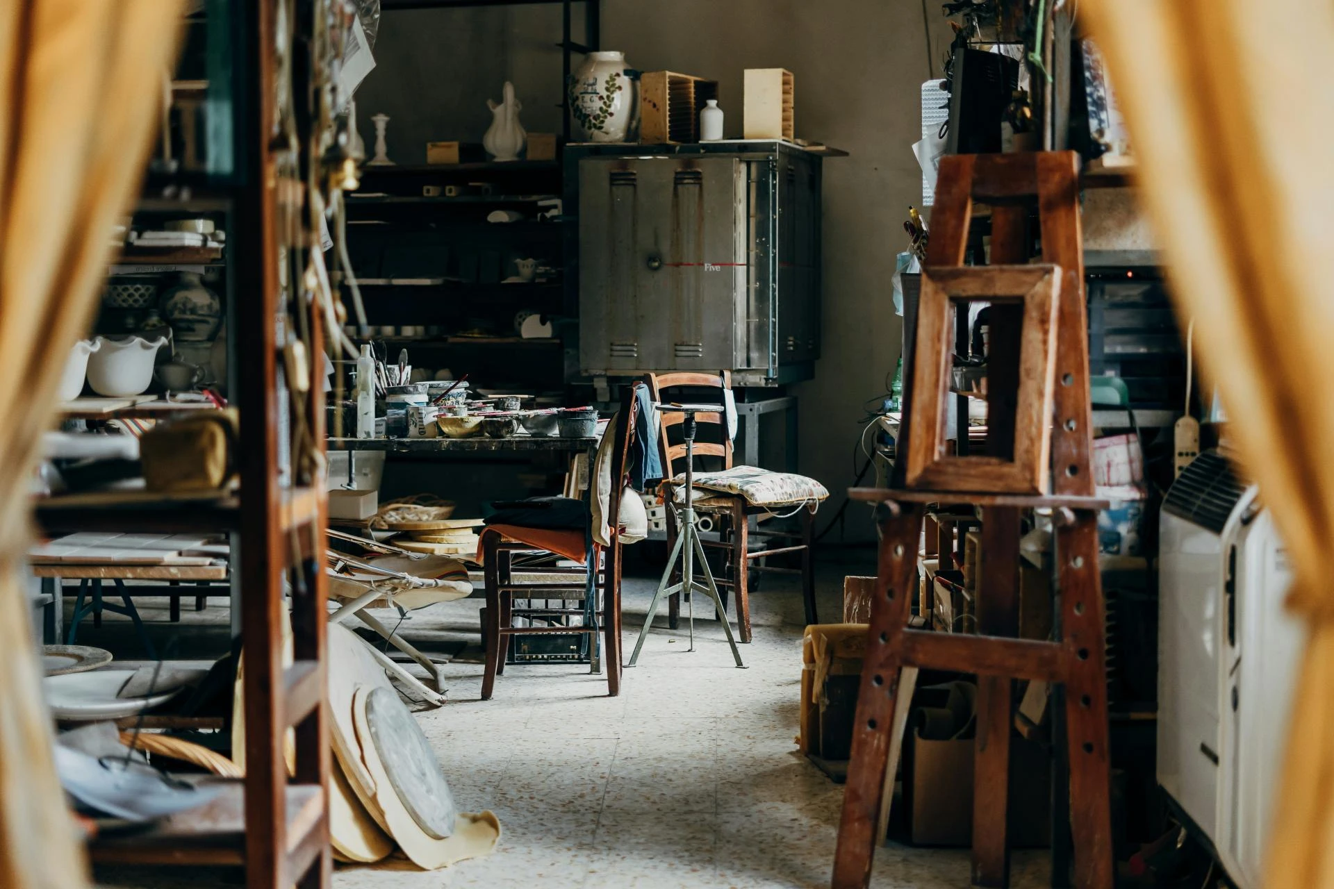 Why Art and Craft Workshops Are Perfect for Team Building