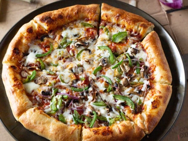 Stuffed Crust Pizza – Turning the Crust Into the Star