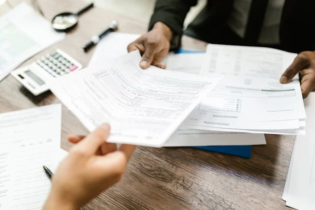 Precision and Speed: Why Insurance Quoting Services Are Essential for Modern Agencies