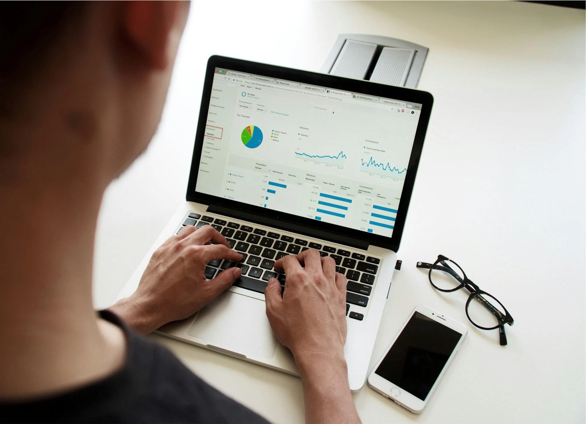AI-Powered Data Collection: When Artificial Intelligence Collects Its Own Training Data 