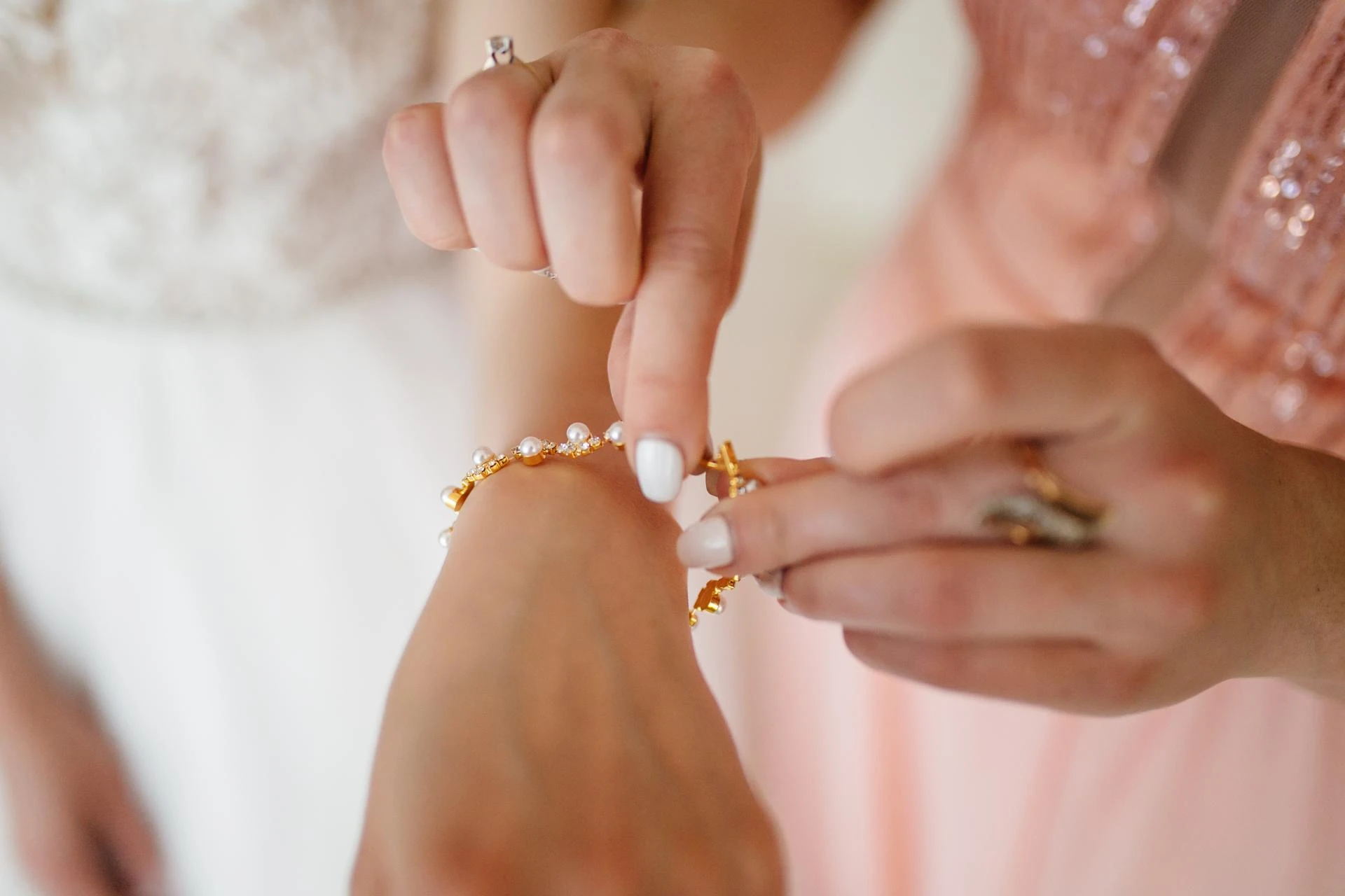 How to Style a Lab-Grown Diamond Tennis Bracelet for Any Occasion