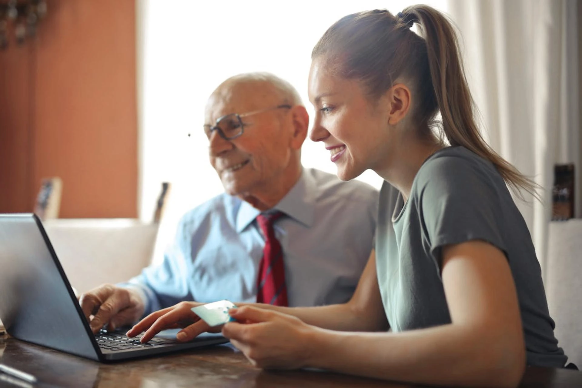 Understanding the Common Types of  Customer Loyalty Programs | Buzzebees PH