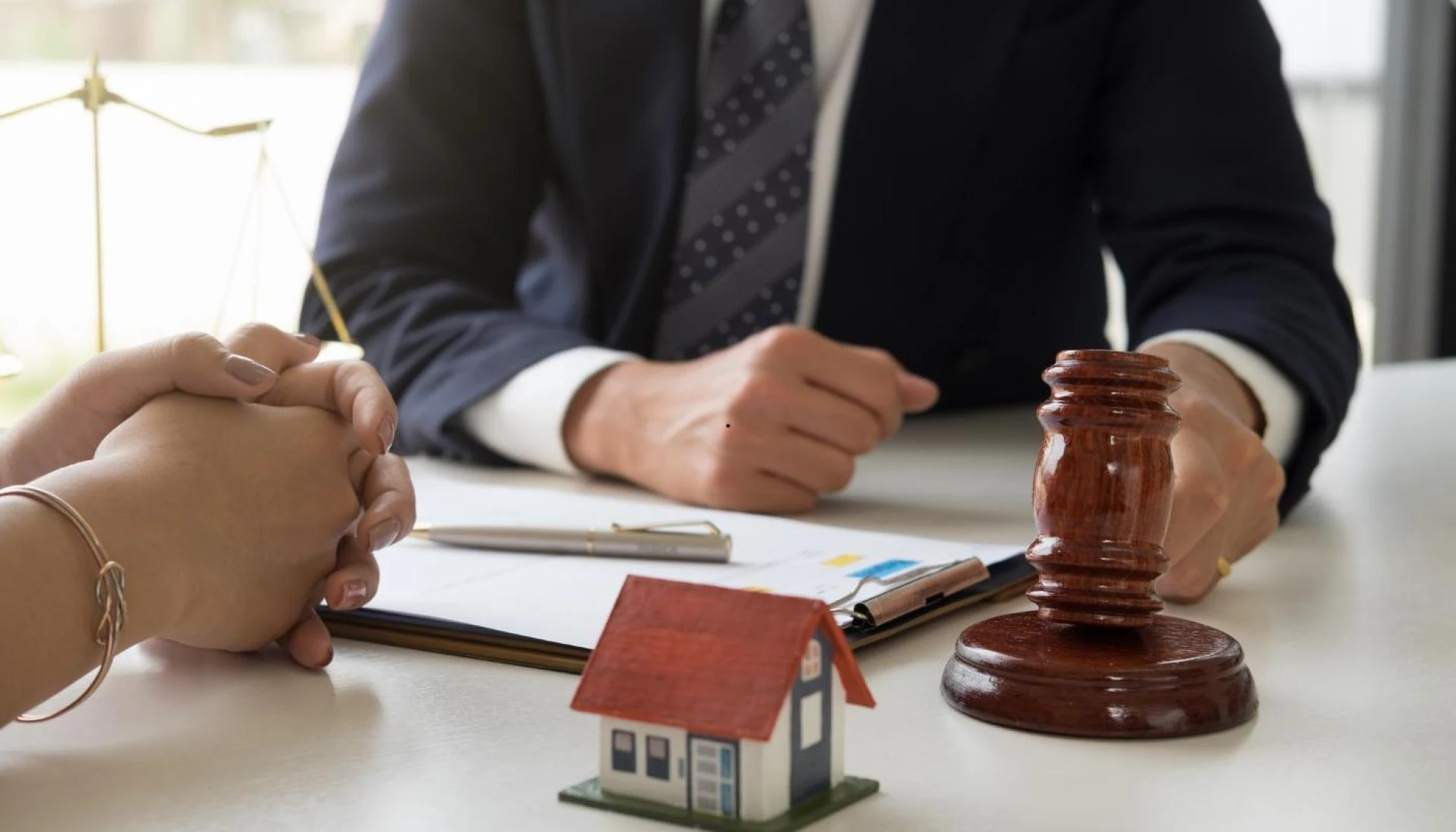 Dubai Real Estate Laws 2025: Full RERA guide for buyers & Investors