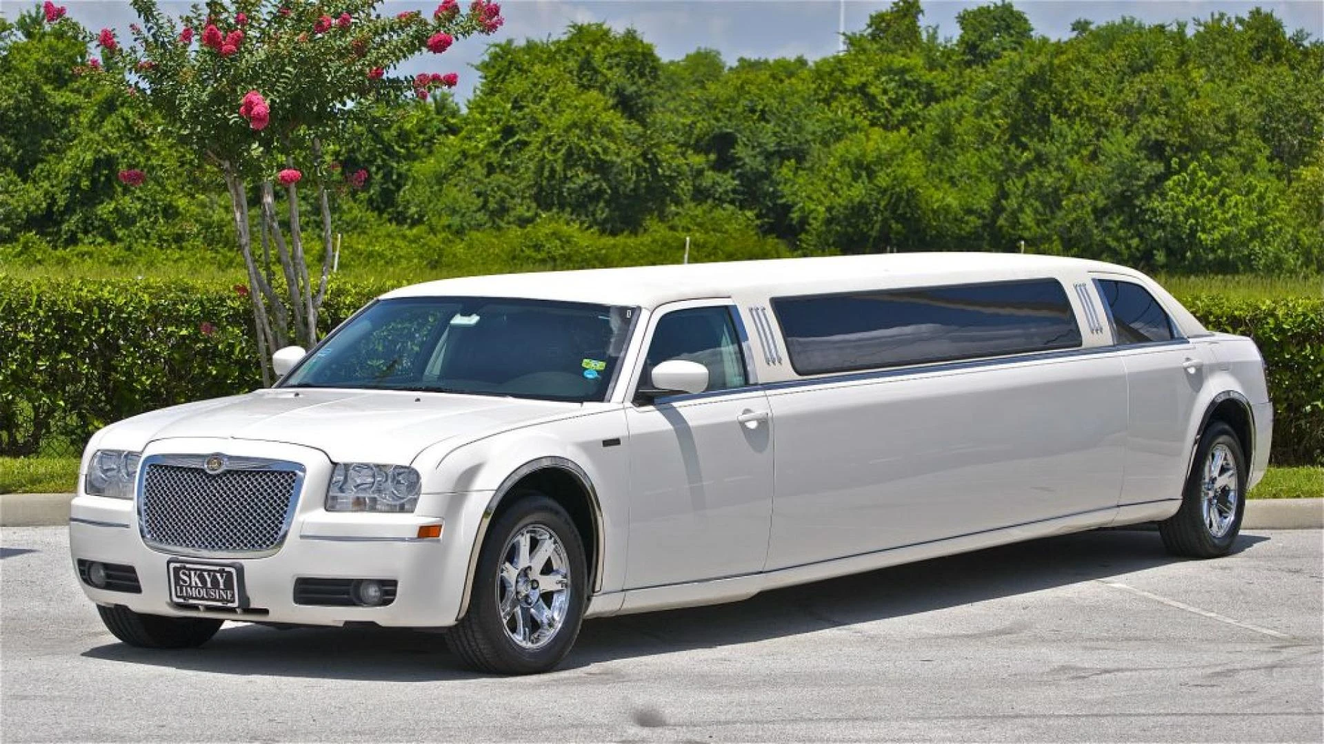 Why Black Car Transport and 24/7 Availability Matter in Luxury Travel