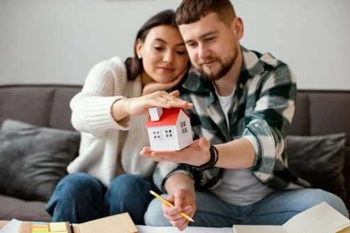 Pick the Right Loan: New or Old Home in 2025