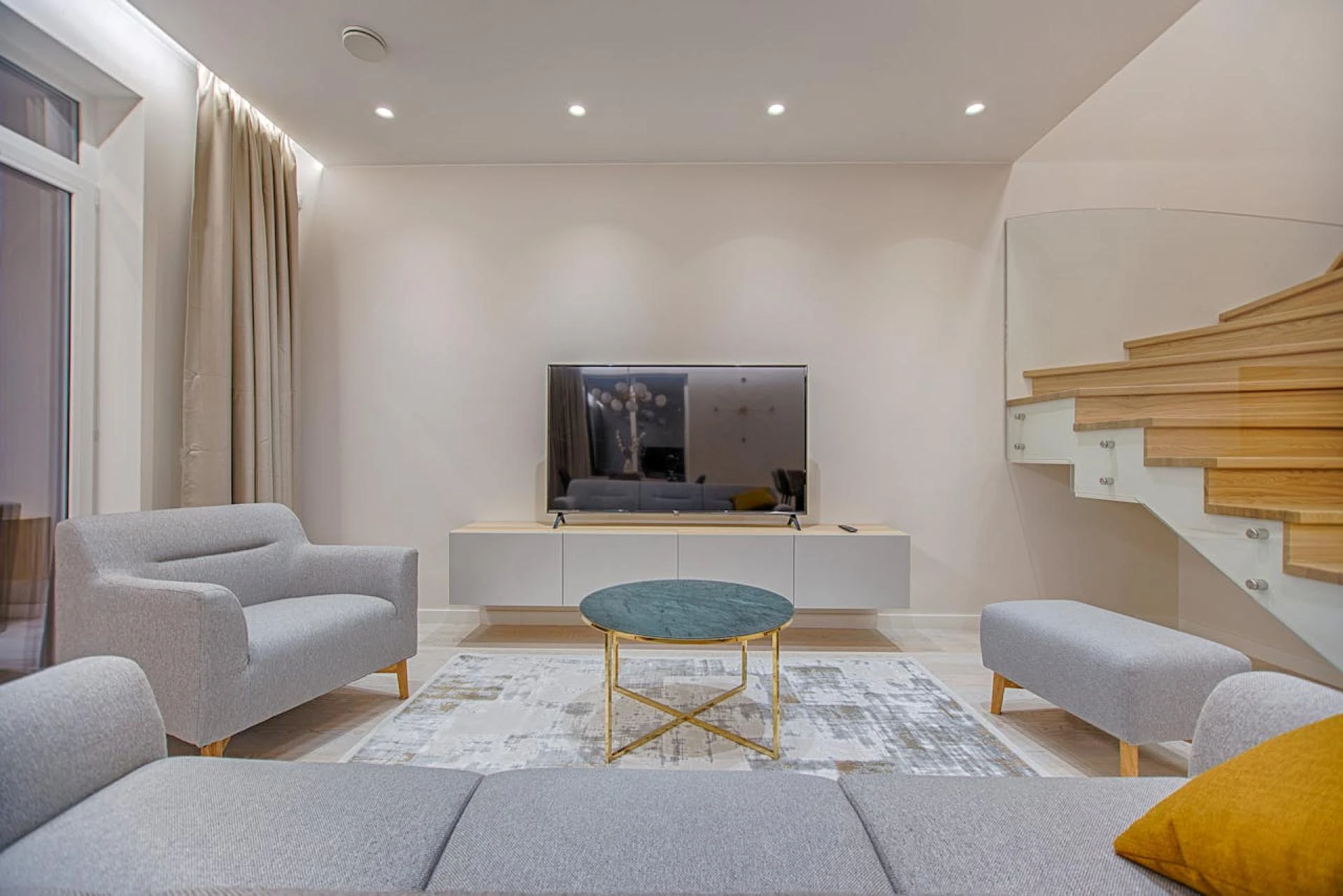 Tips to Enjoy A Rainy Day Indoor 