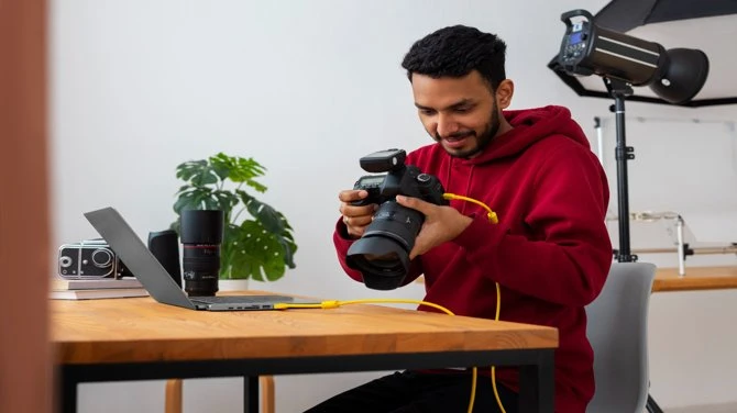 #1 VFX Companies in Dubai: AI-Generated Virtual Spokespersons in Corporate Films (2025)