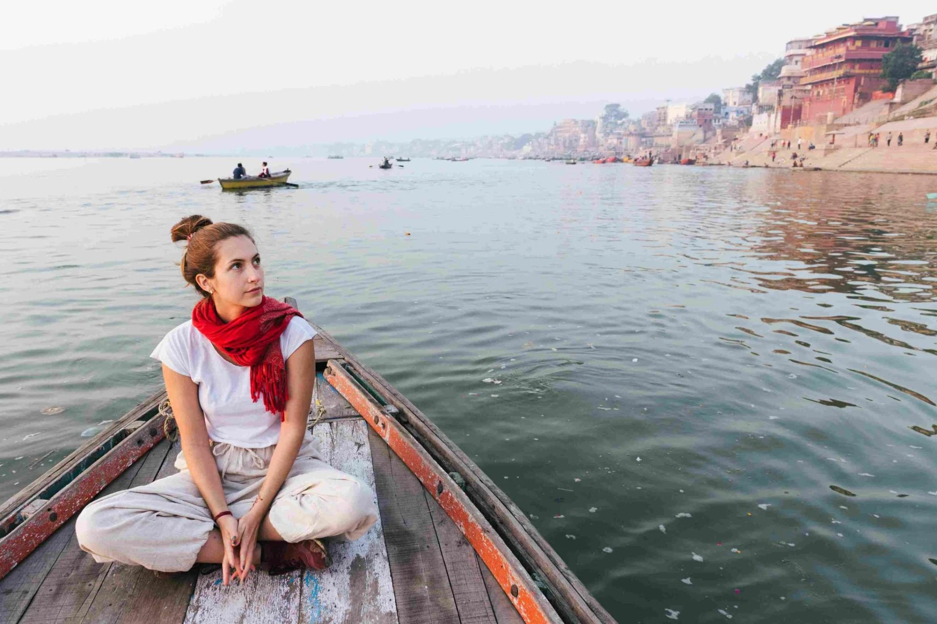 Solo Female Travel in India: Your Essential Safety Guide and Why a Verified Chauffeur is Key