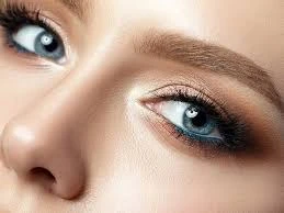 The Best Eye Pencil Techniques for Hooded, Almond, or Round Eyes