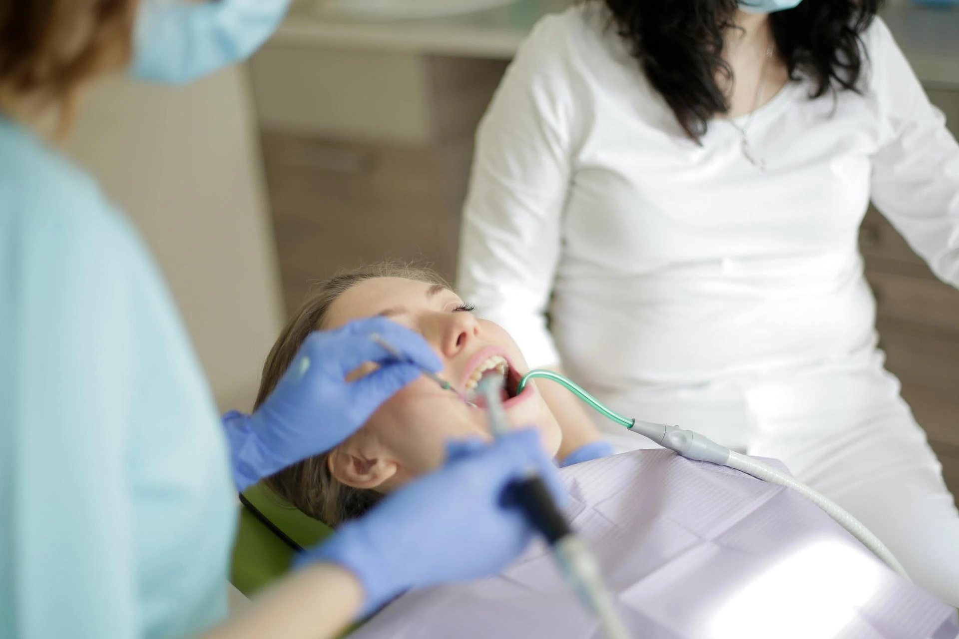 Why Partial Dentures for Front Teeth Feel Truly Natural and Strong