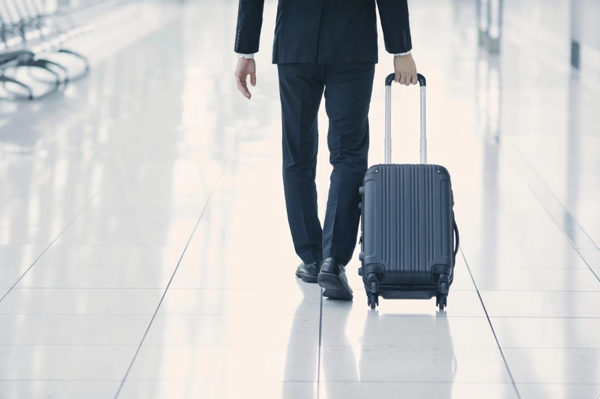Draft: My PoTraveling During Winter: Challenges and Tipsst Title
