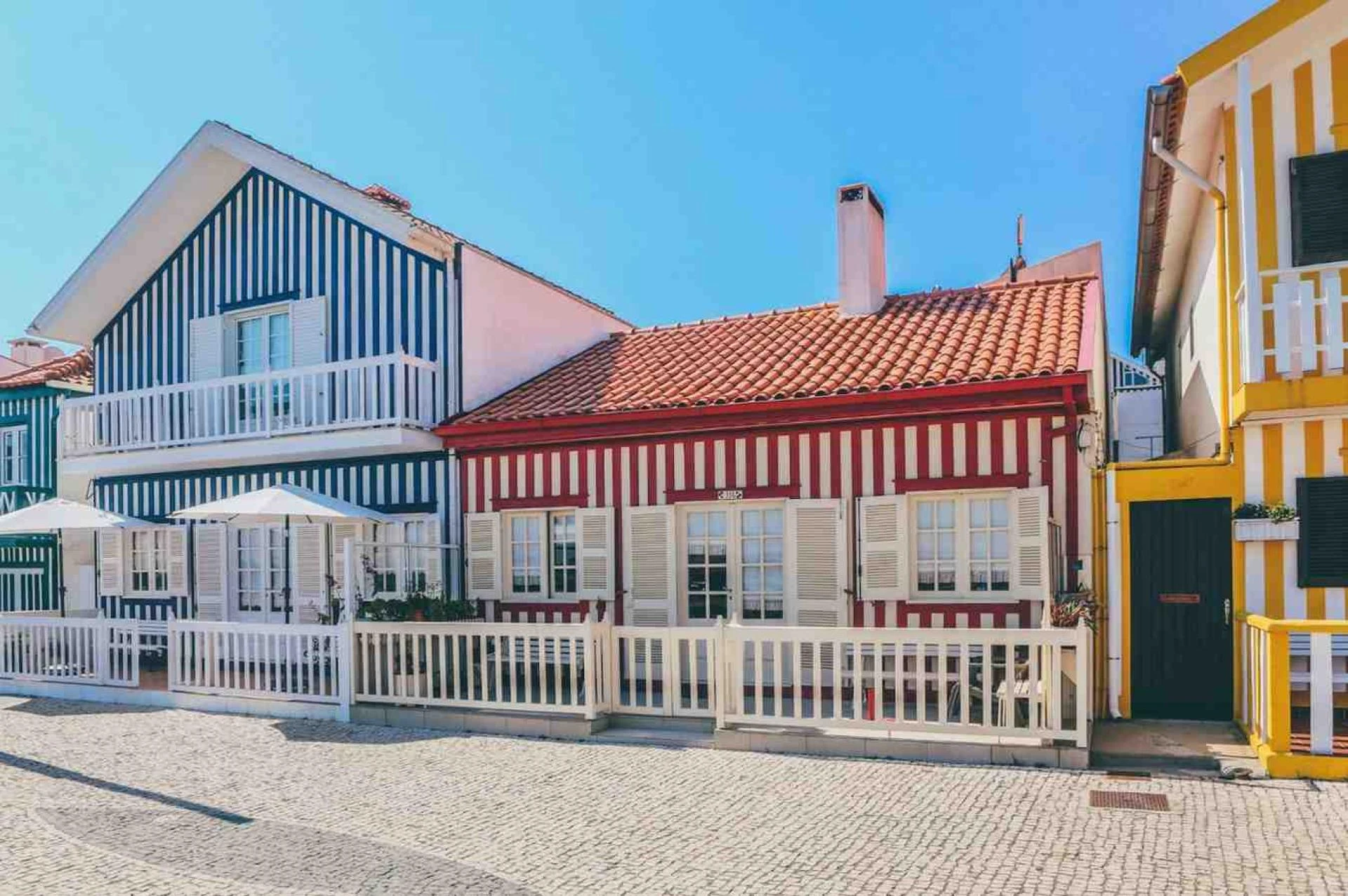 How can Foreigners, Especially from the US, Buy Property in Portugal and What are the Key Legal Steps Involved?