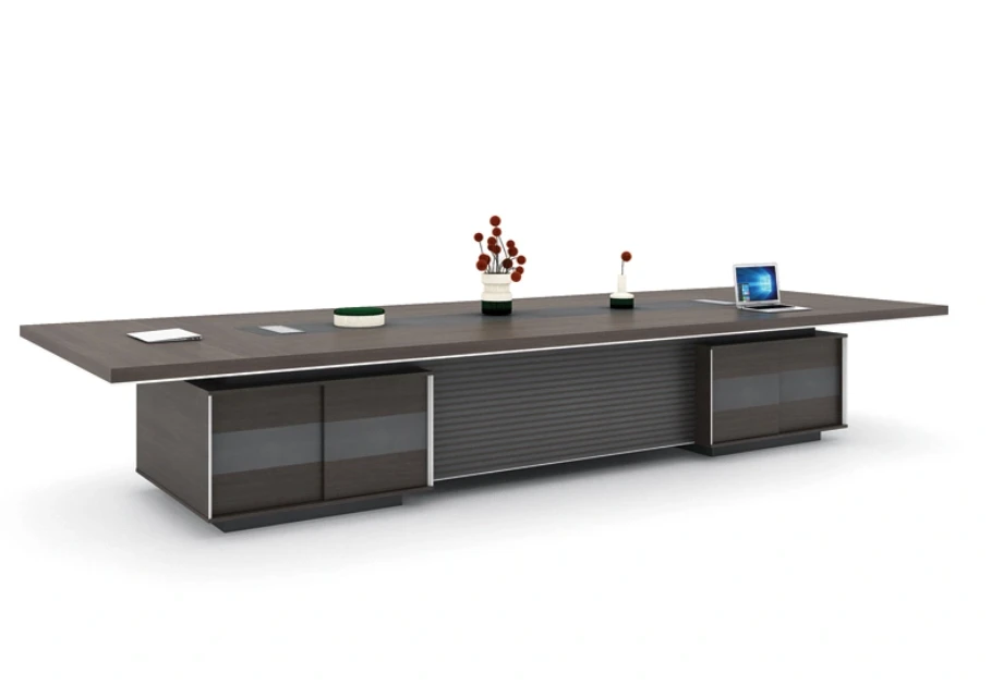 Custom vs Standard Modular Office Furniture: What Indian Businesses Prefer