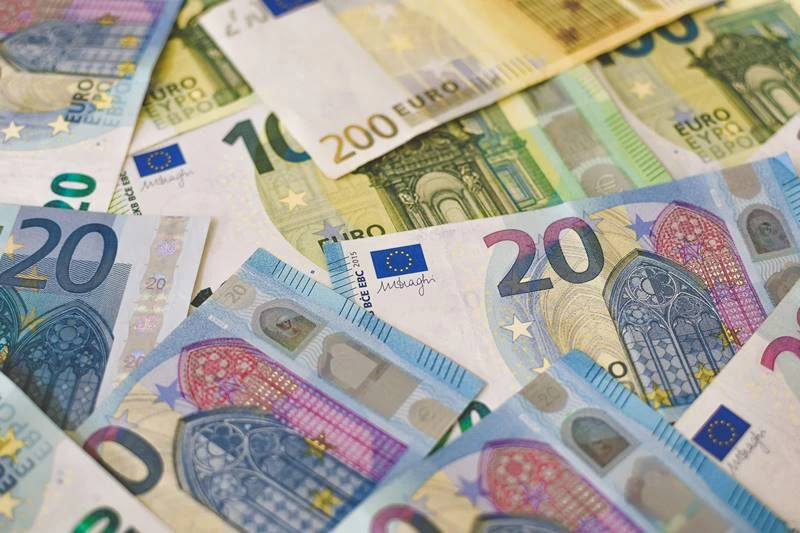 Valiutų kursai: kodėl jie svarbūs privatiems asmenims ir įmonėms?