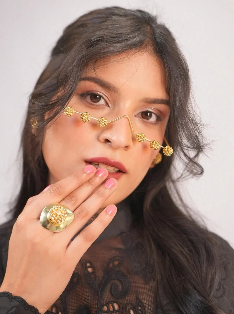 Trendy & Traditional Face Jewellery for Every Occasion